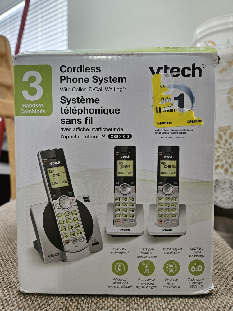 Vtech Cordless Phone Set with 3 Receivers and Chargers