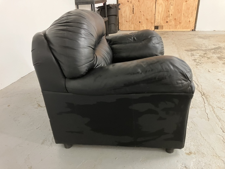 Big Comfy Chair - photo 3
