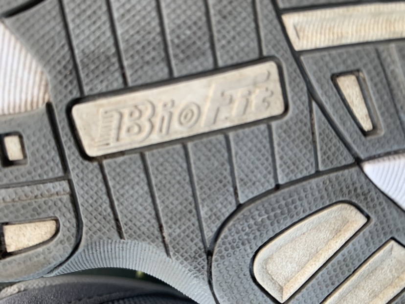 Ladies running shoes size 9, &10 image indicator(5)