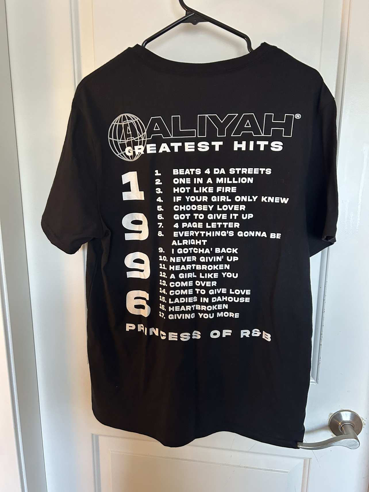 Aliyah greatest hits T-Shirt image indicator(2)