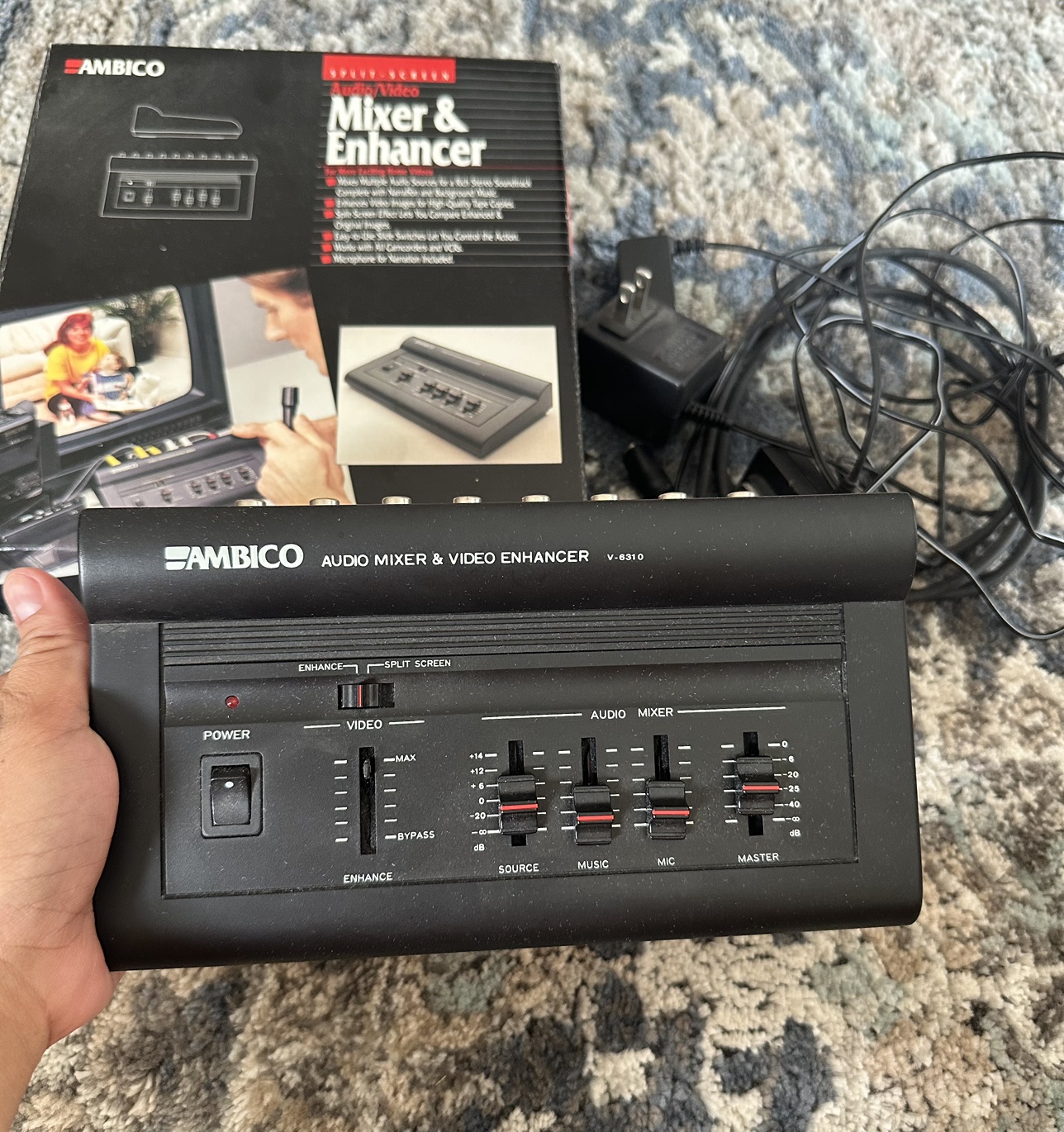 Vintage Ambico V-6310 Split Screen Audio/Video Mixer & Enhancer image indicator(2)