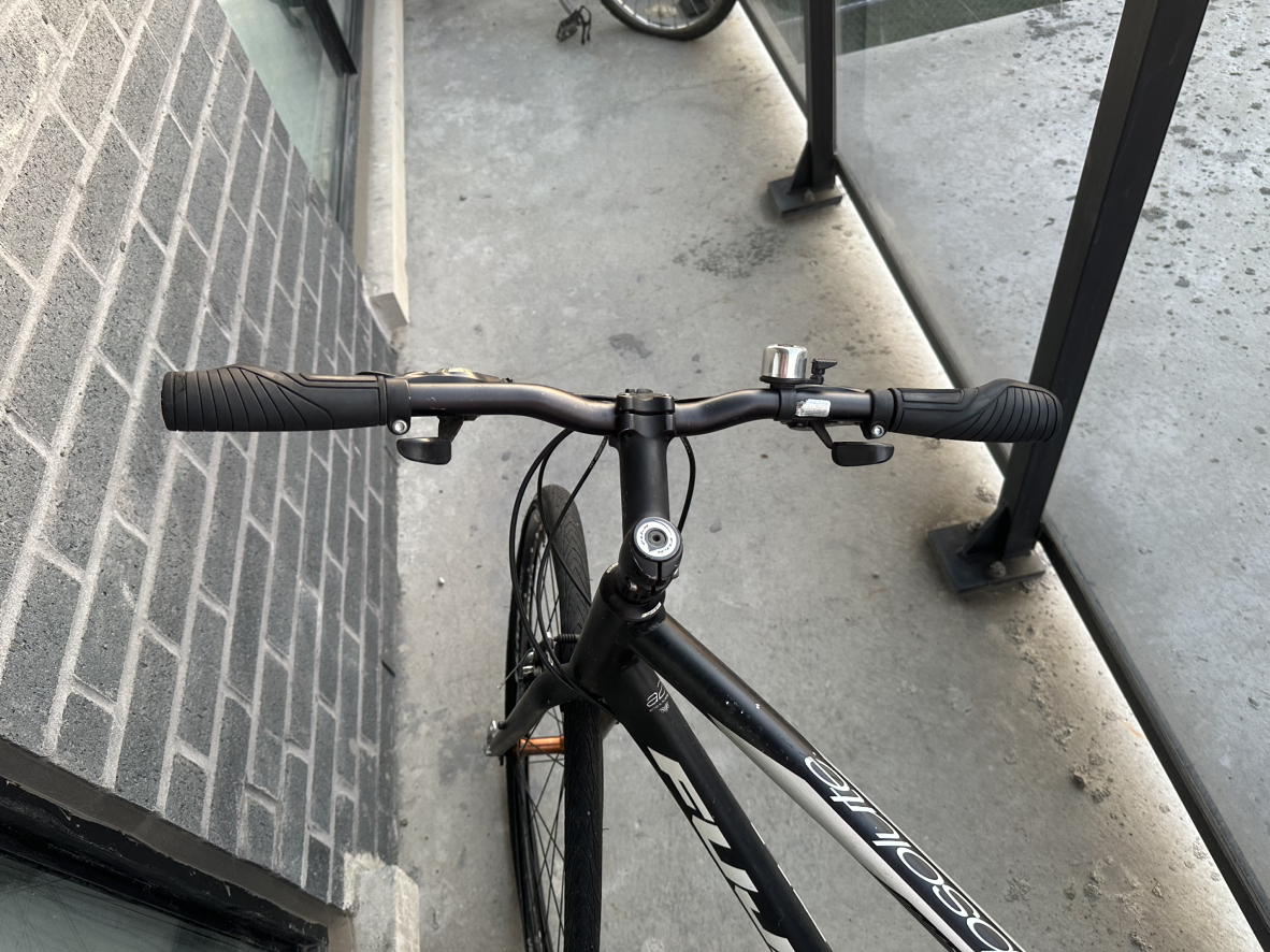 Fuji Absolute 2.2 Bike - photo 3