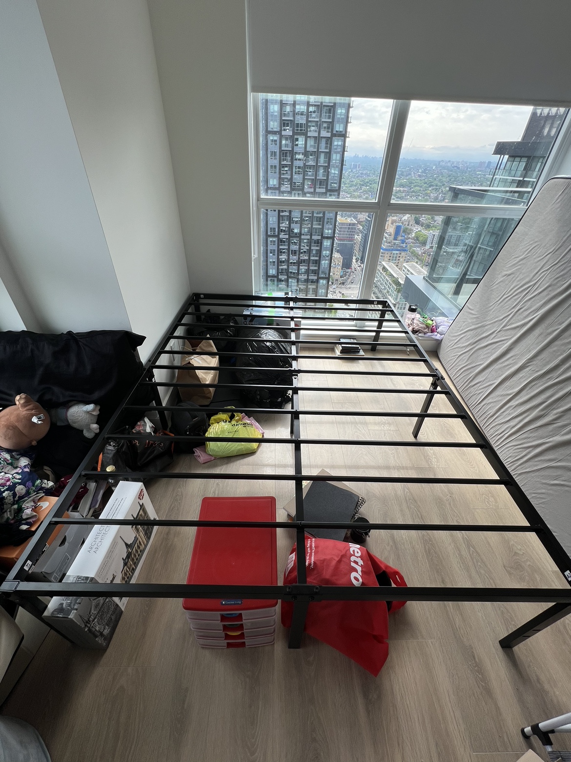 18” Metal queen bed frame - photo 3