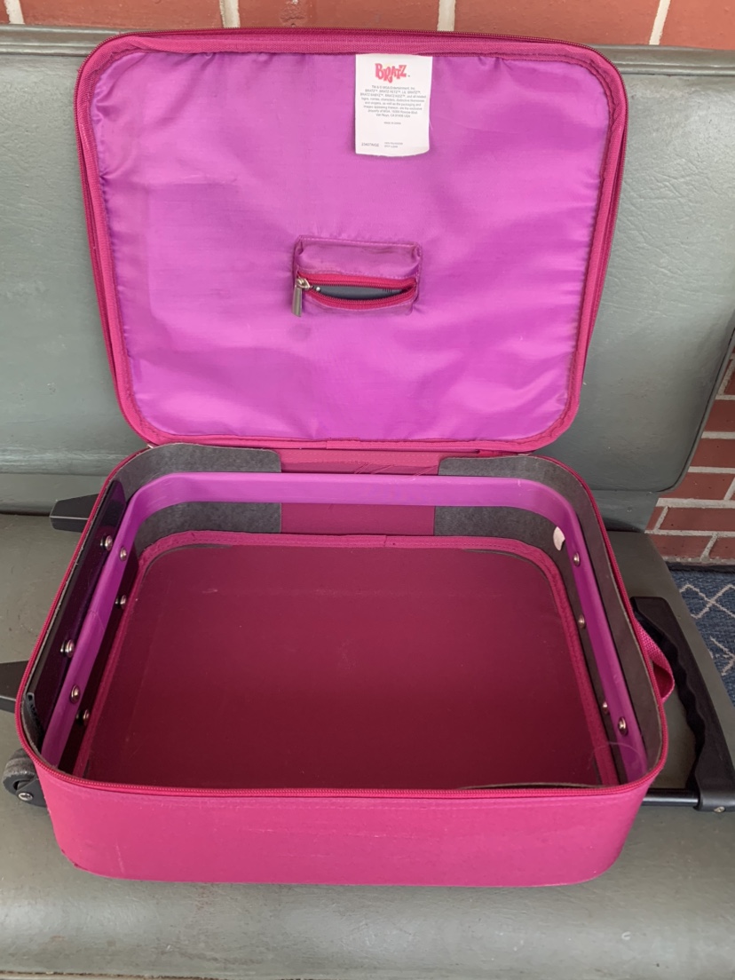 Bratz kids suitcase image indicator(2)