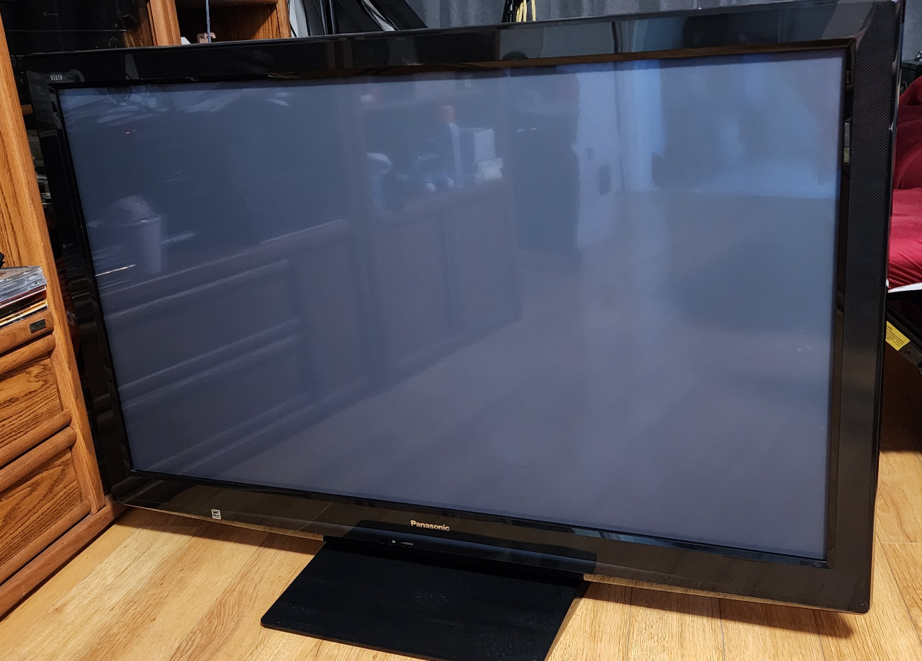 50" Panasonic TV - photo 3