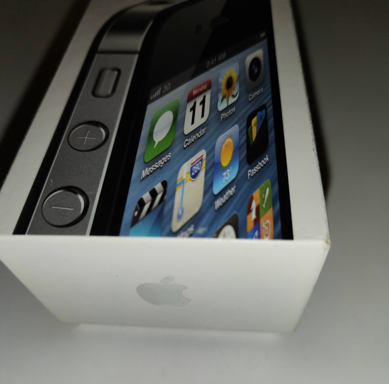iPhone 4 thumbnail