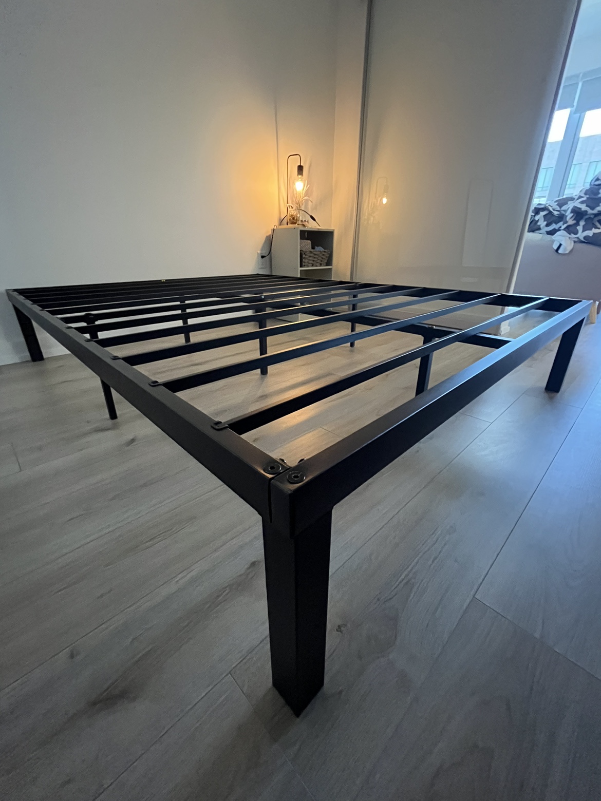 Metal bed frame queen size - photo 4