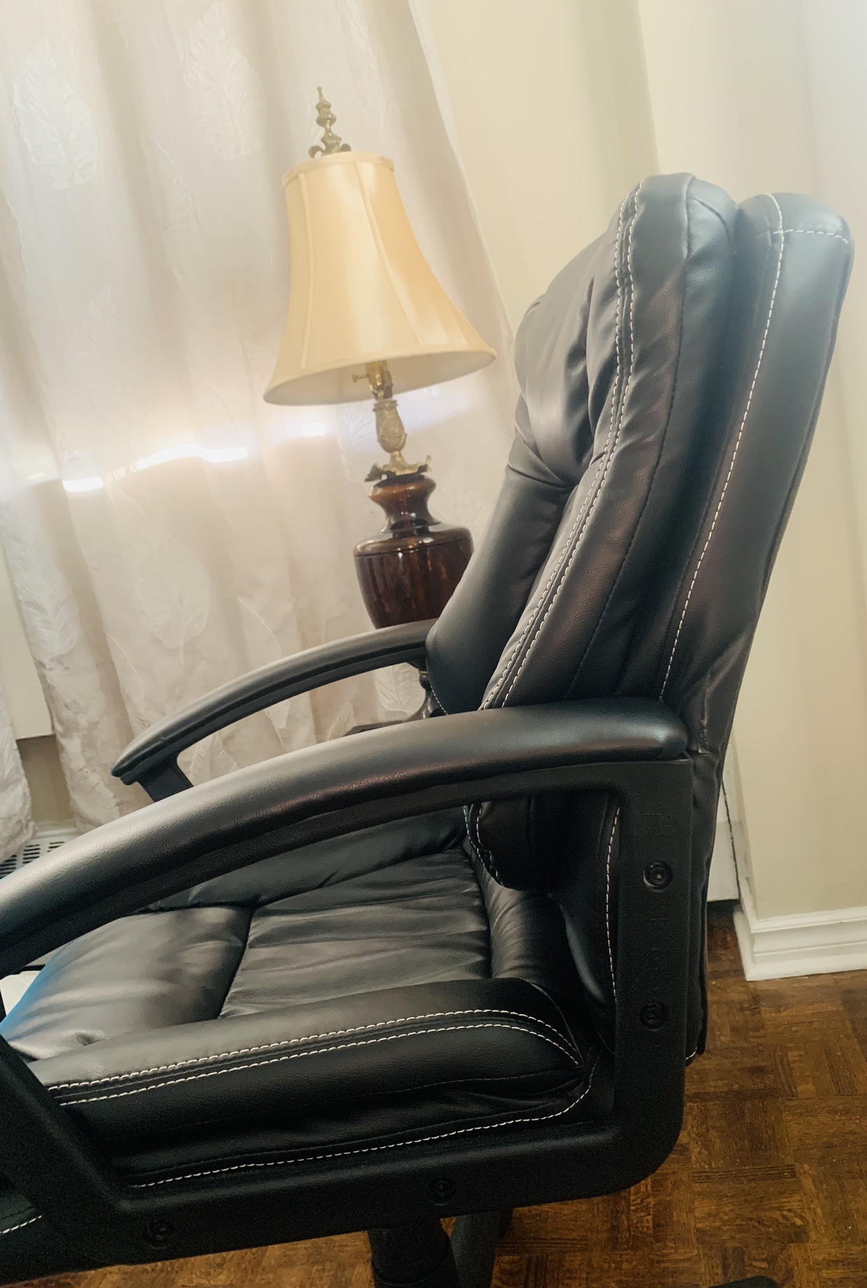 Office/Manager Chair image indicator(4)