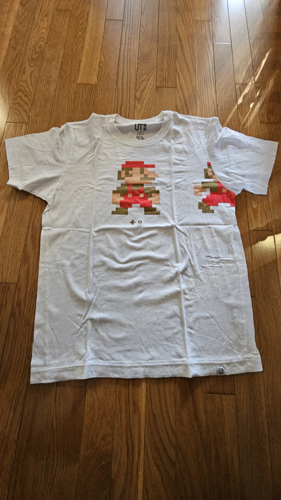 uniqlo UT super mario 8 bit t shirt