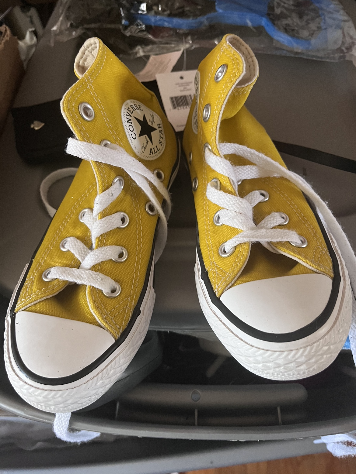 Unisex converse(preschool - 11.5) image indicator(3)