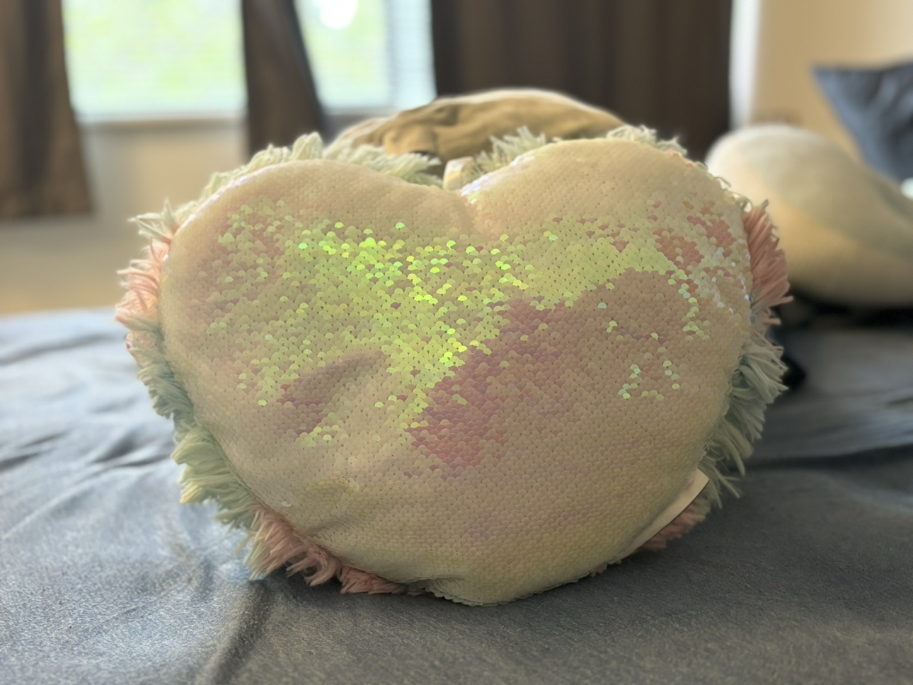 Stuffed toys and a valentine pillow - photo 5