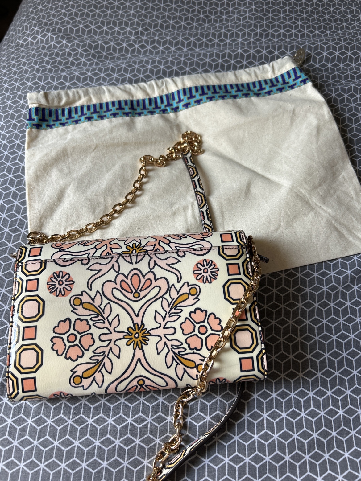 Tory Burch bag image indicator(2)