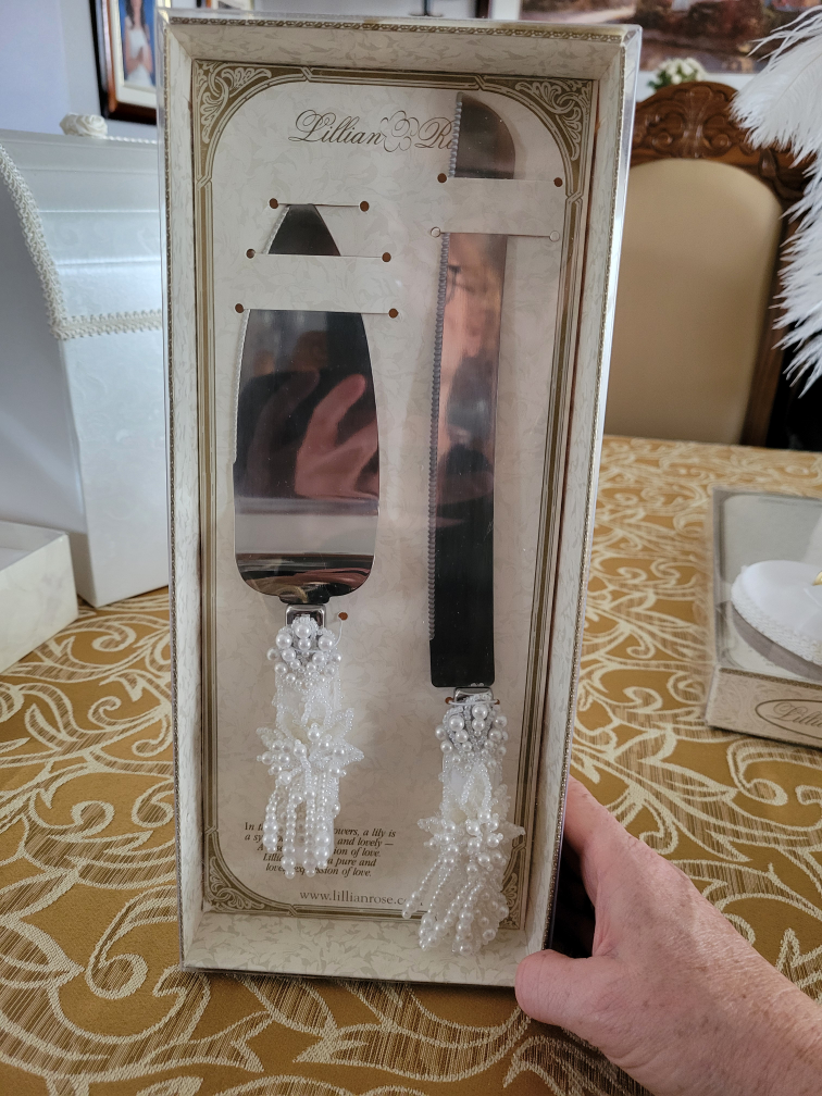 Wedding day accessories