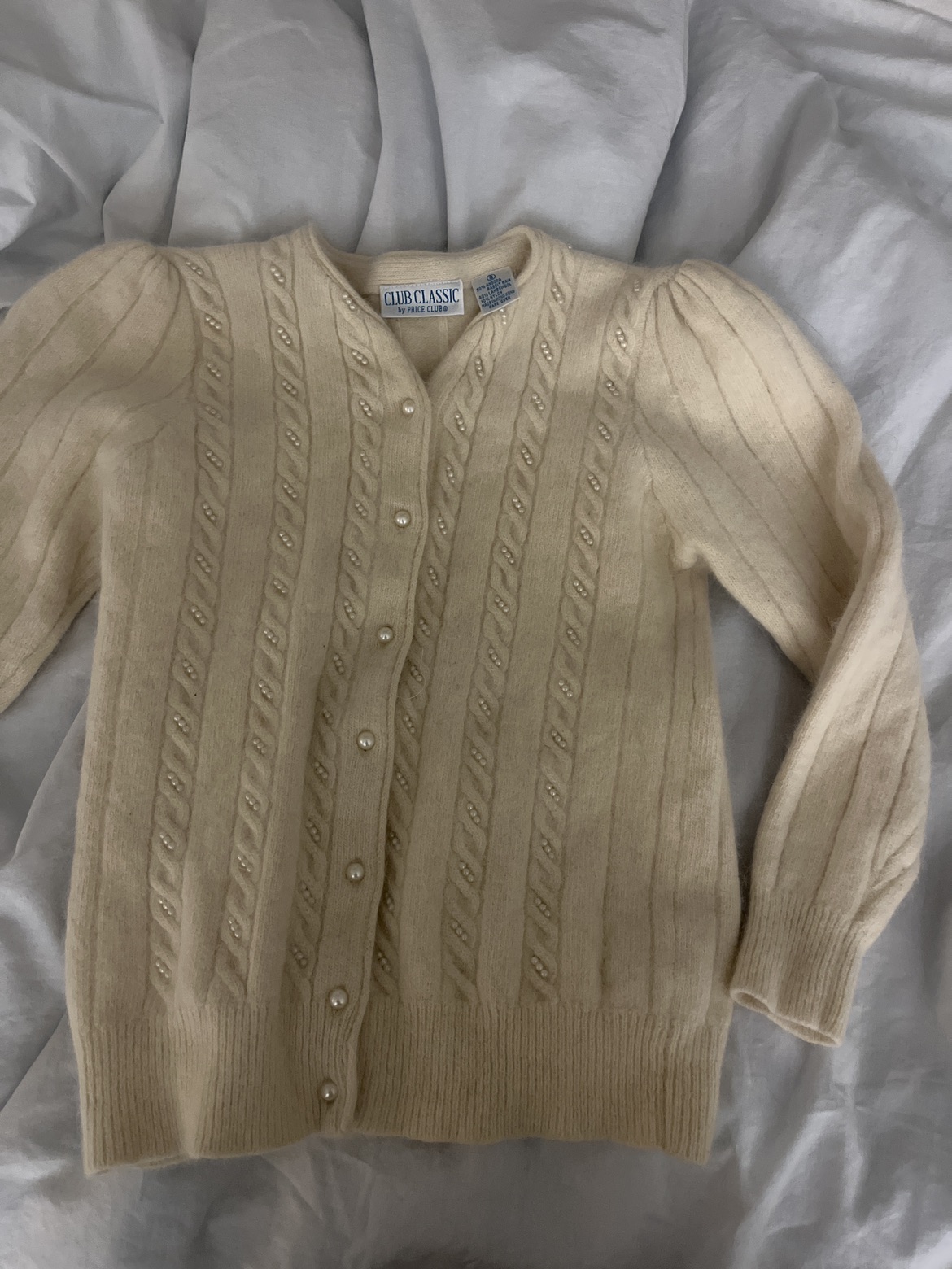 Vtg Club classic angora cardigan