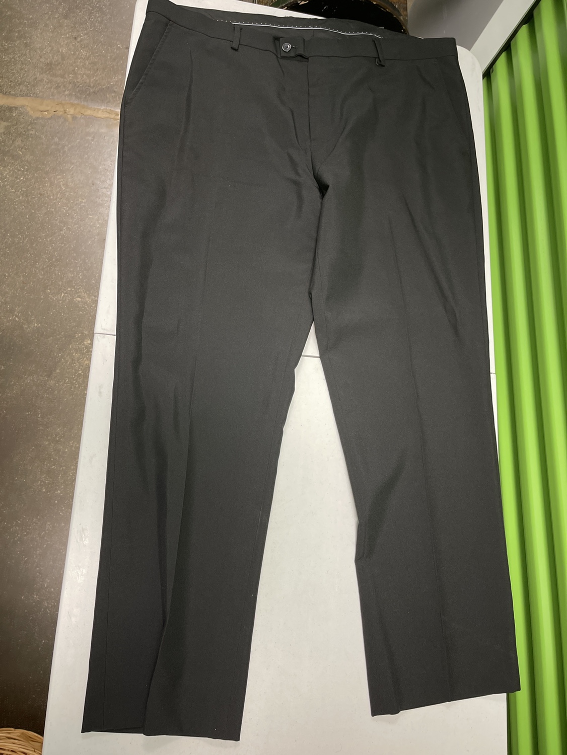 Men’s 3 Piece Suit Blazer, Vest, & Pants image indicator(6)