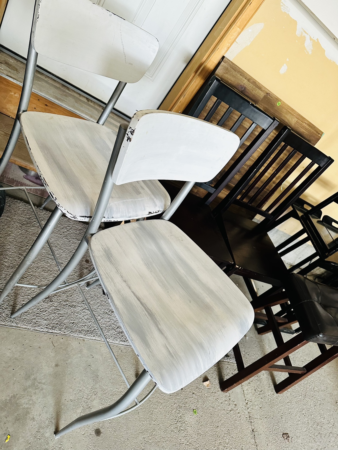 Chairs stools and bar stools *MOVING MUST GO* - photo 2