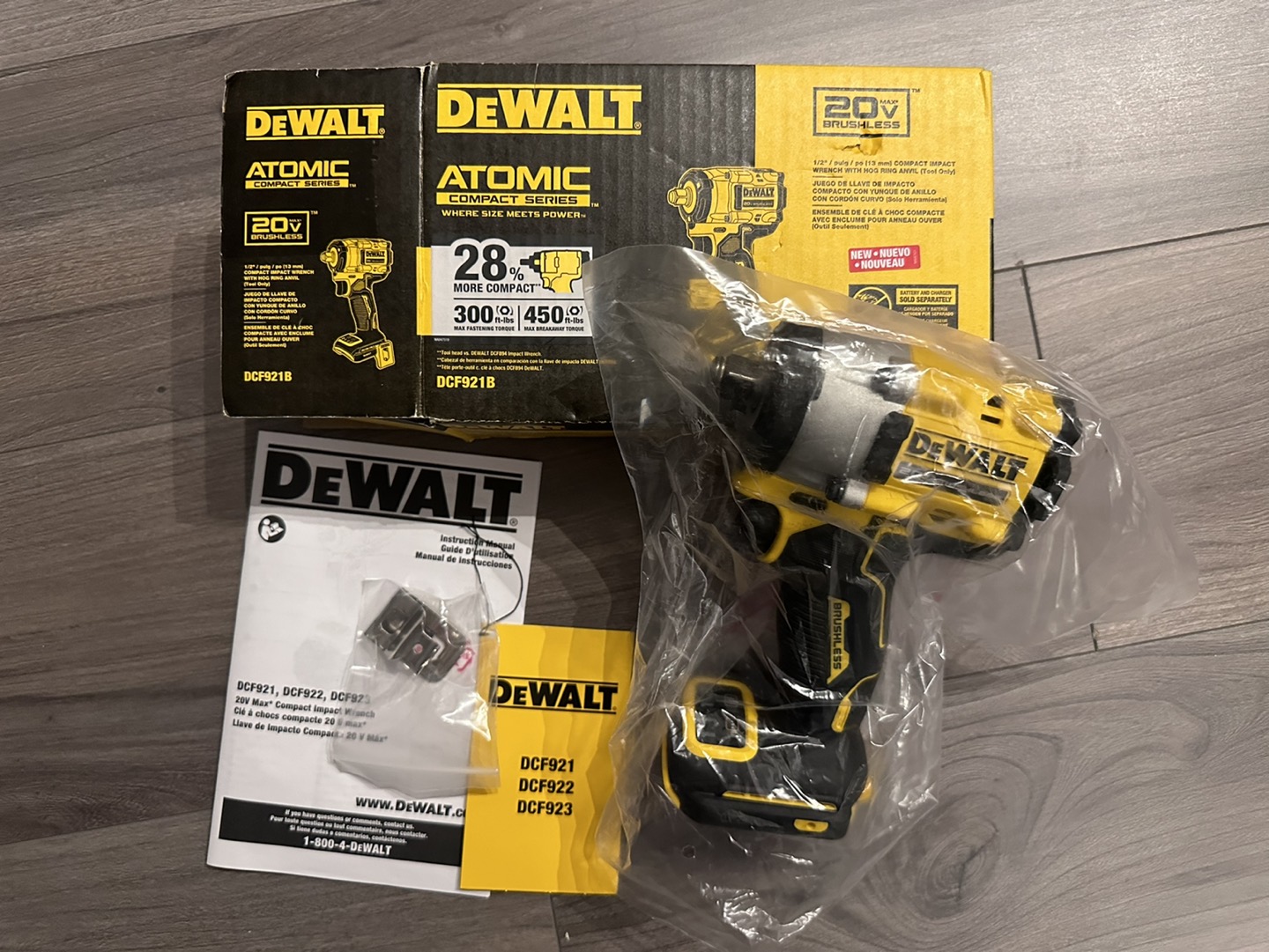 Dewalt 20V DCF921 (1/2”) impact wrench - photo 2