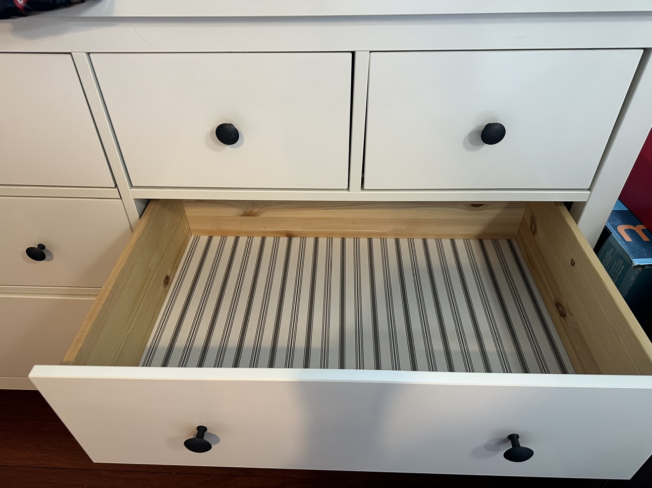 IKEA large 8 doors dresser - photo 4