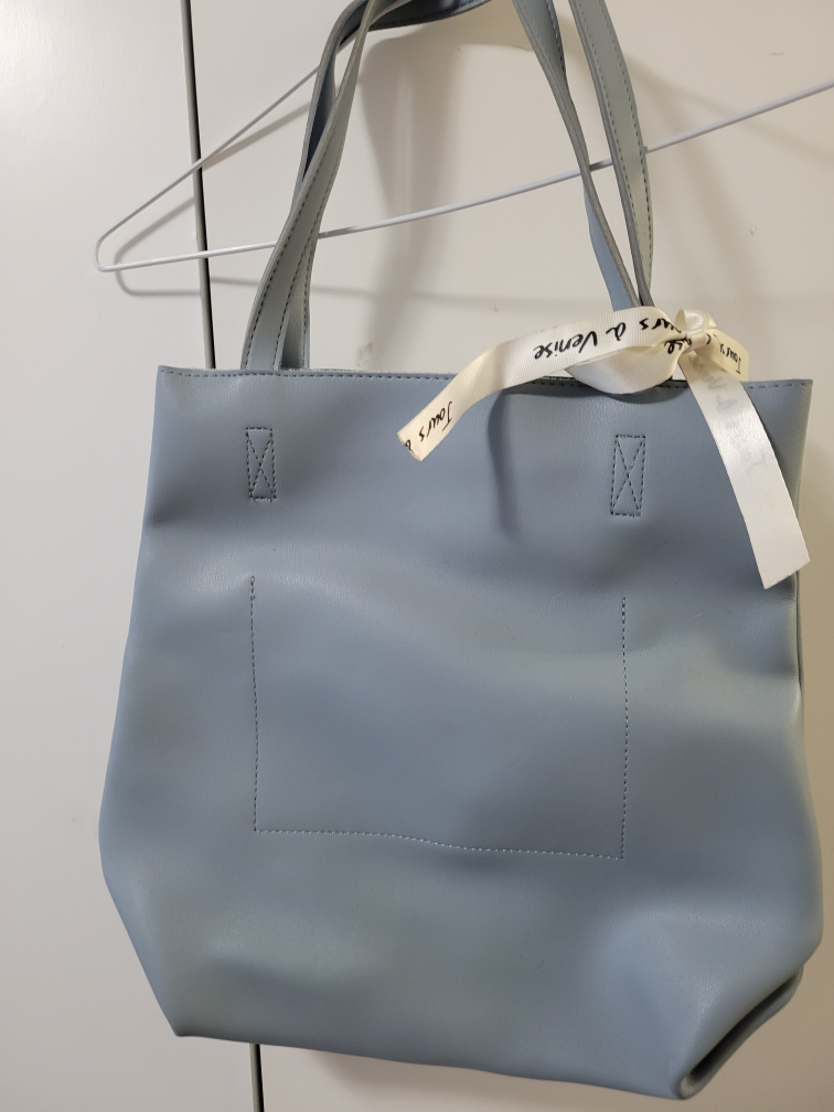 Blue bag thumbnail