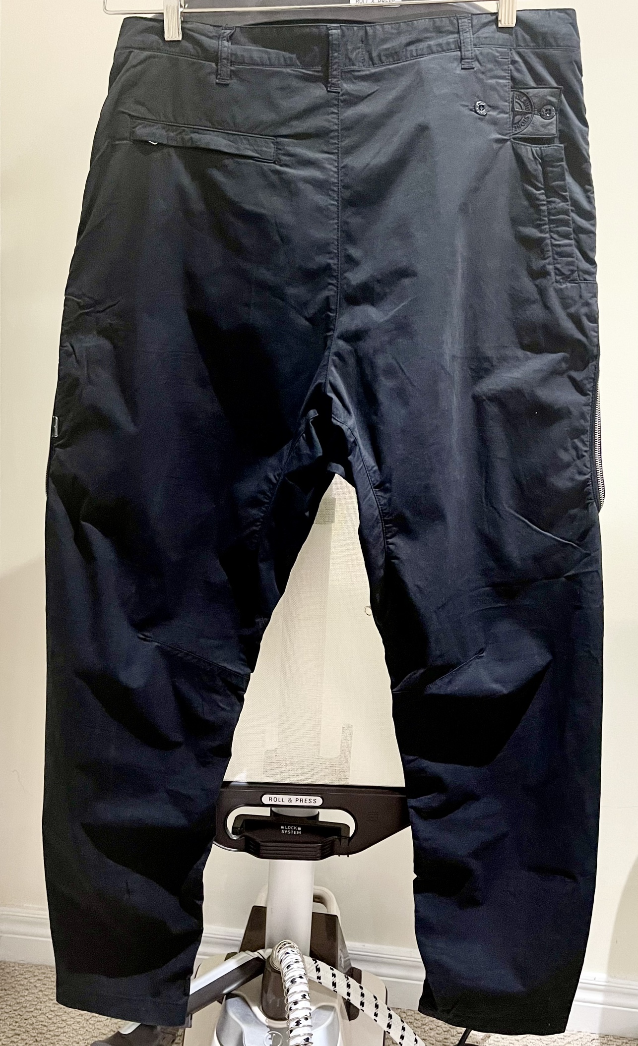STONE ISLAND SHADOW PROJECT CARGO PANTS - photo 2