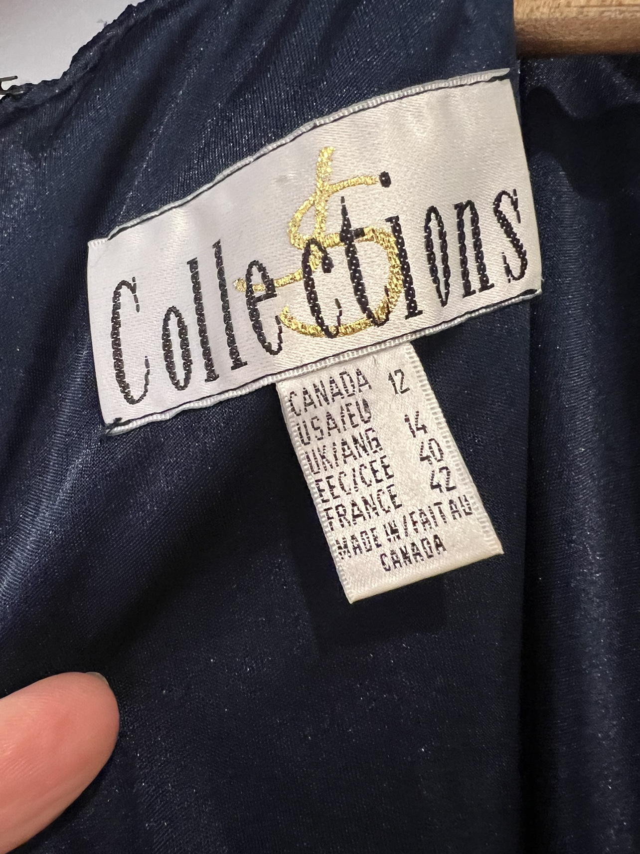 Grad/Prom, Dk Blue Lace/sheer satin & iridescent organza size 12 image indicator(3)