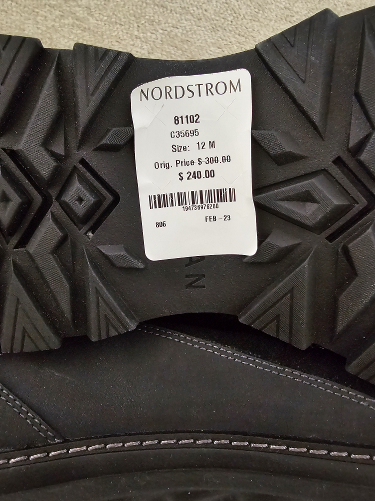 Men's waterproof boots - never worn image indicator(6)