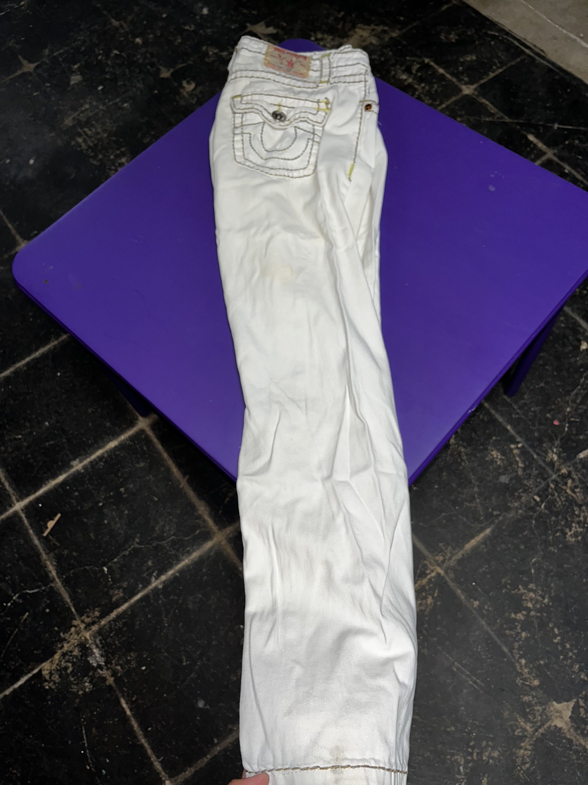 True Religion Jeans (SIZE 26) / Small True Religion Tee - photo 3
