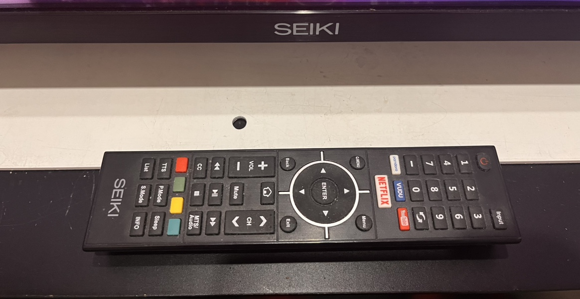 Seiki 50” 4K smart tv with Remote - photo 2