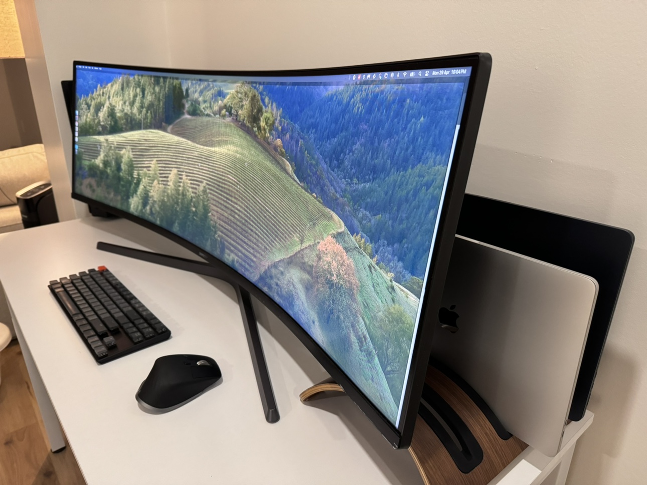 49 inch Samsung Curved Gaming Monitor 1440p 240hz refresh rate - photo 2