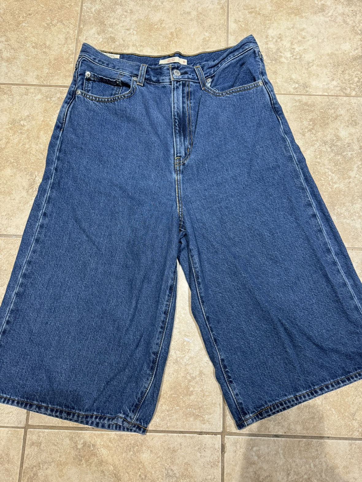 Levi’s High Rise Crop Wide Leg Jean