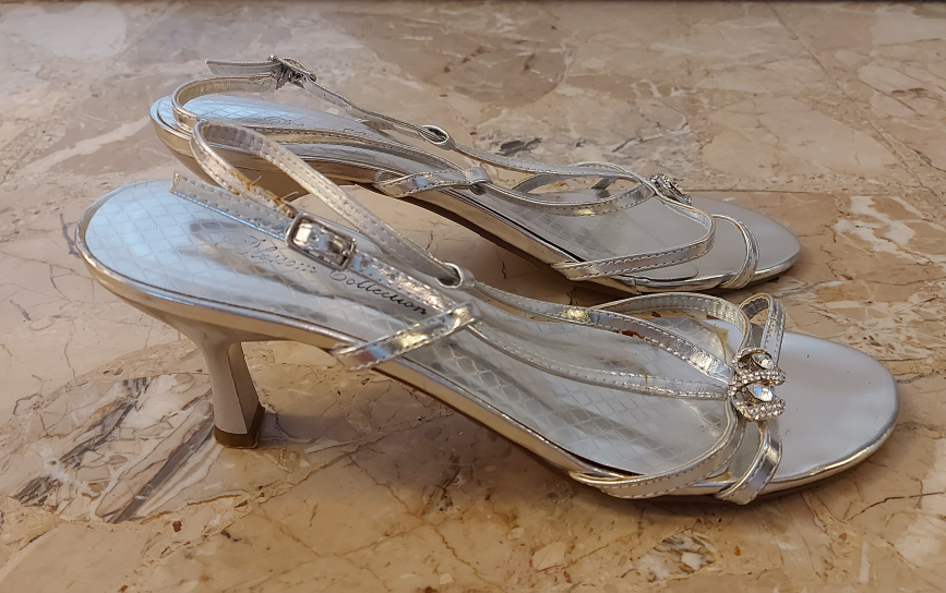 silver, party shoes, used once image indicator(3)