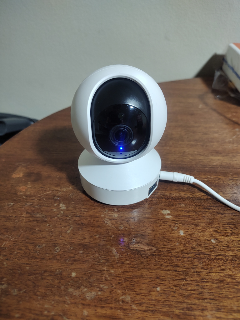 security camera Reolink E1