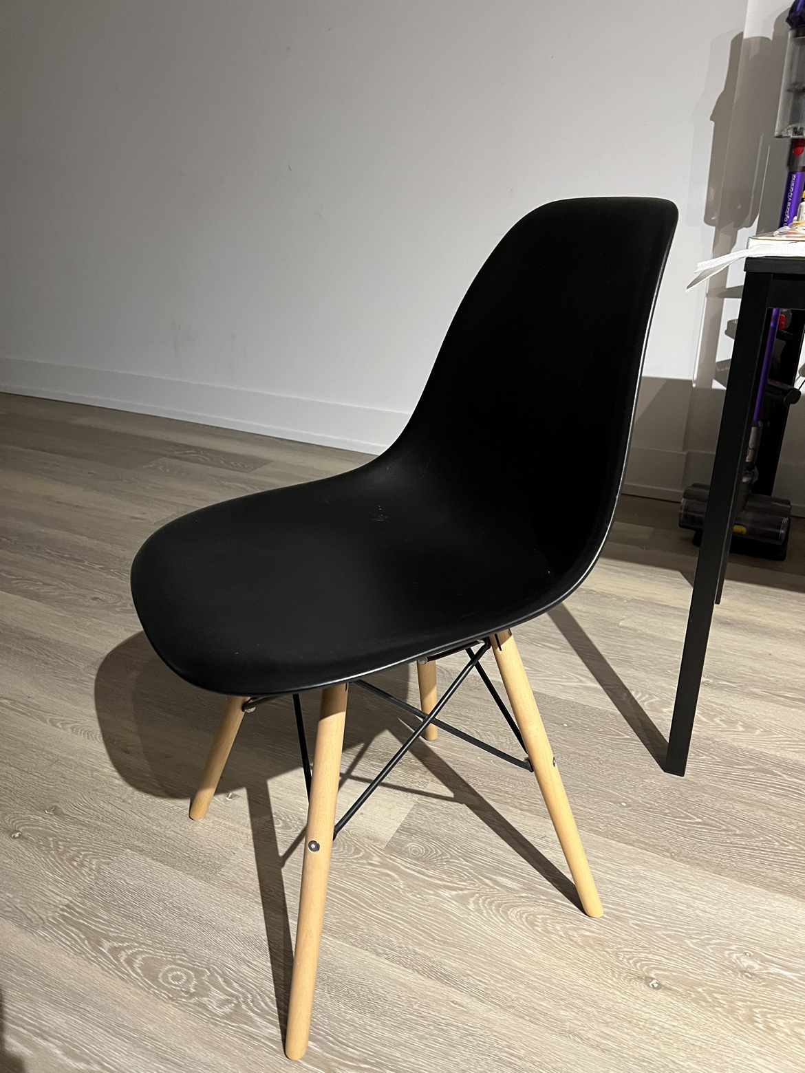 structube dining chair