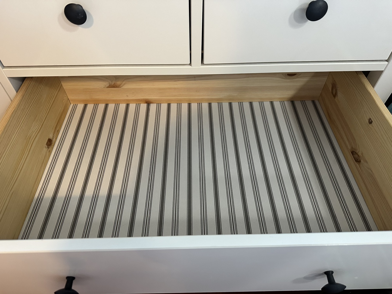 IKEA large 8 doors dresser - photo 3