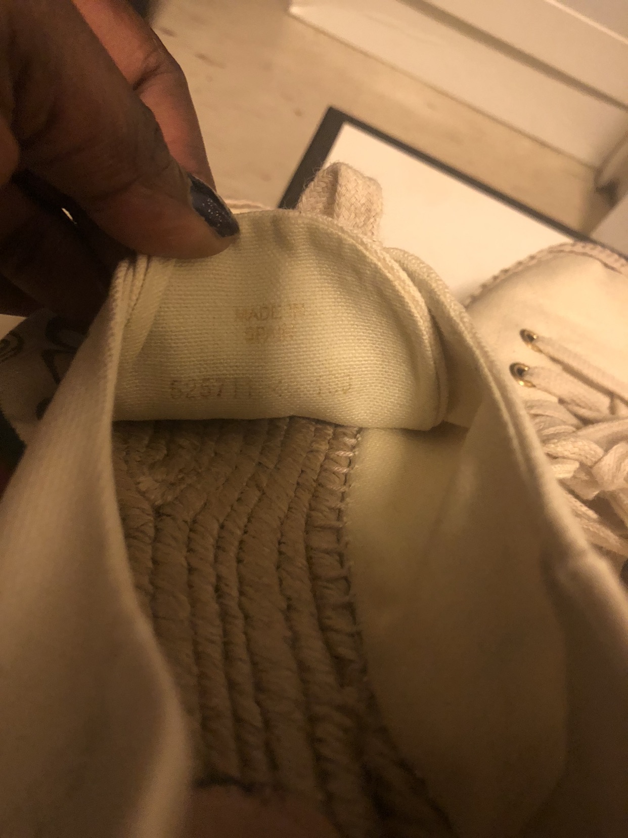 Brand new authentic platform canvas Gucci sneakers image indicator(6)