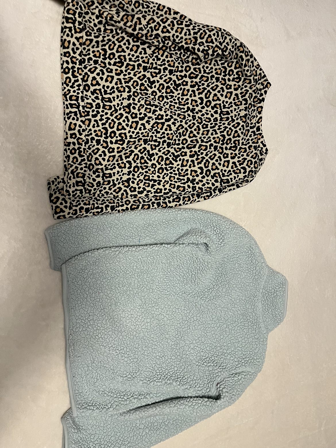 Hoodies/sweaters for kids image indicator(4)