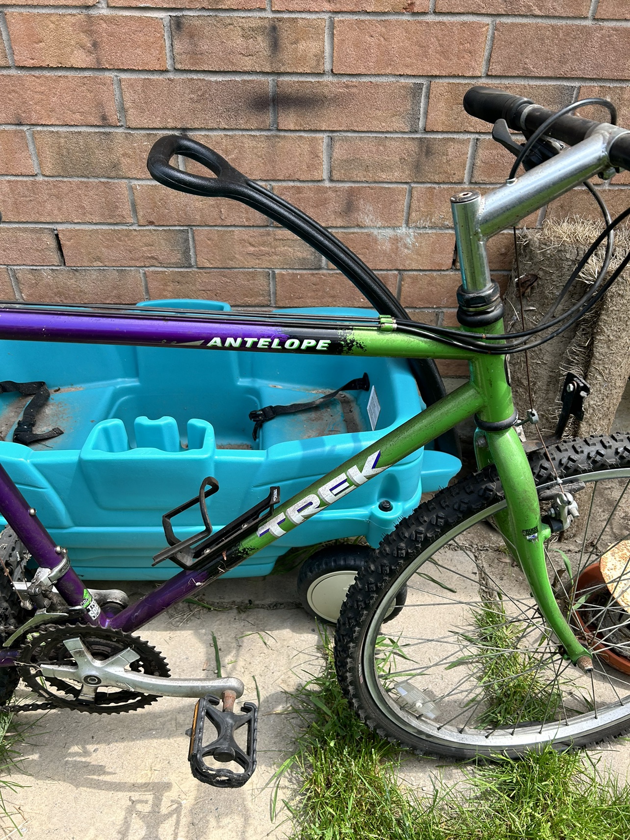 Bicycle 26 inch Adult. Needs tune up. Tubes - photo 2