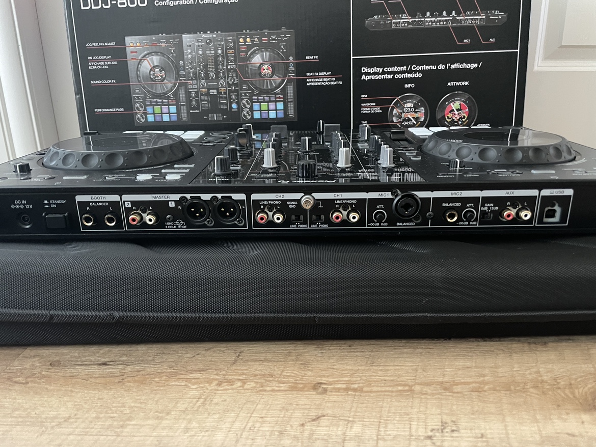 Pioneer DDJ 800 2-channel Rekordbox Controller - photo 3