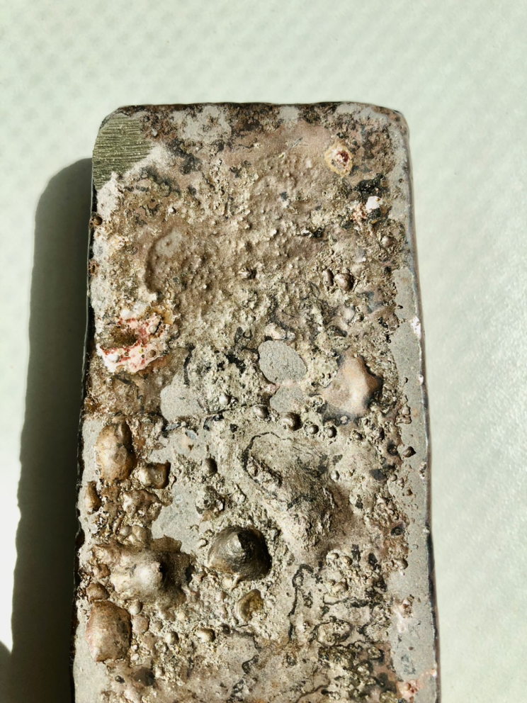 50 TROY OZ SILVER BAR WITH GOLD image indicator(2)