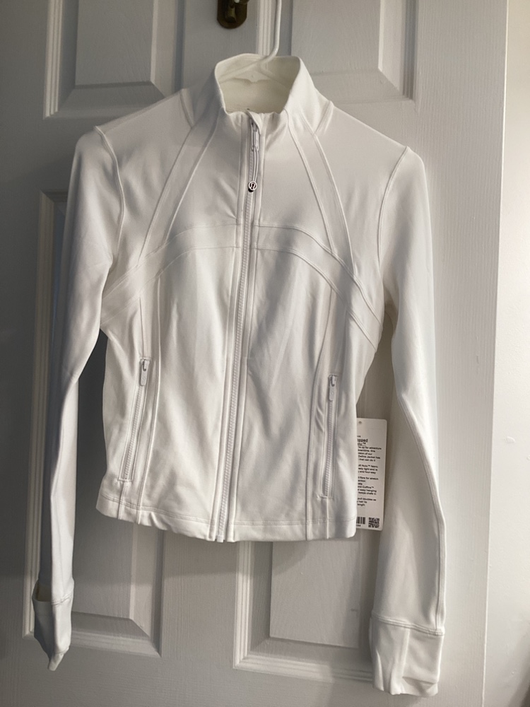 Lululemon Define Cropped Jacket thumbnail