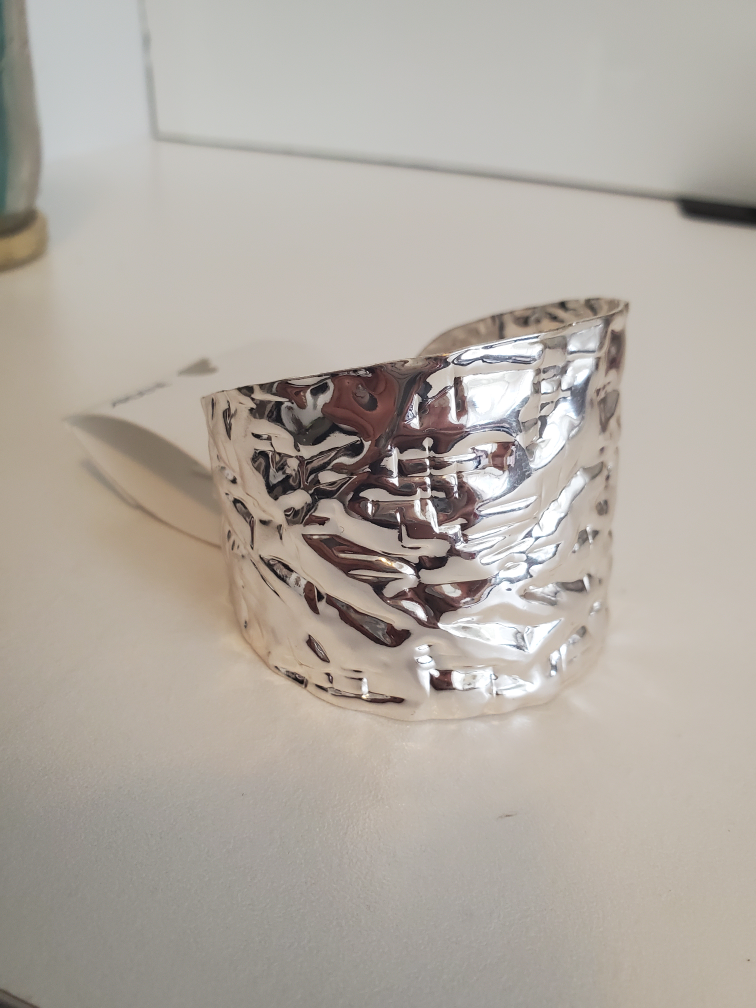 BNWT Silver Cuff Bracelet from Ardene image indicator(2)
