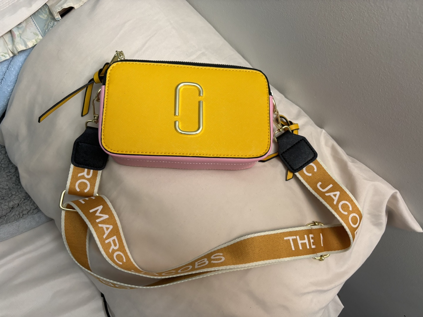 Camera Bag thumbnail
