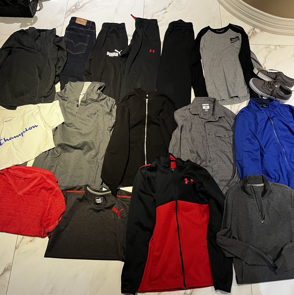 15 items men’s size small clothing