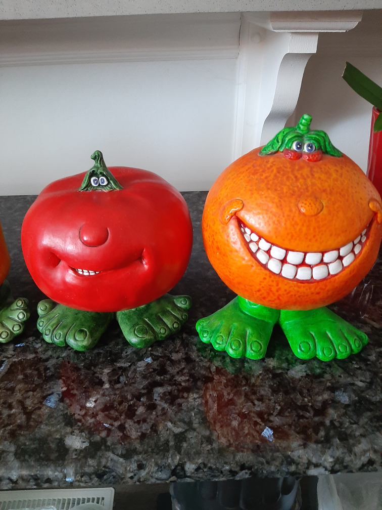 Happy Fruits with feet thumbnail