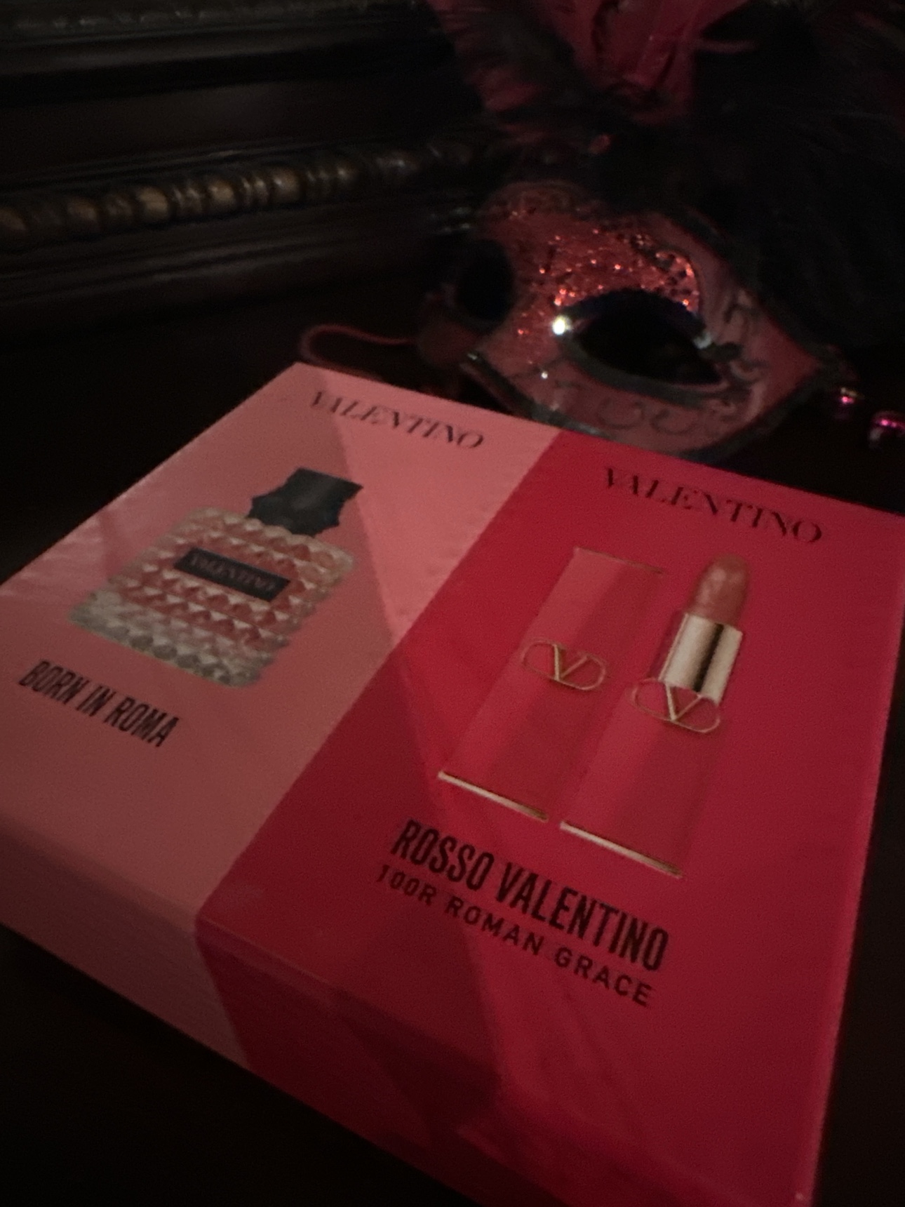 Valentino lipstick image indicator(2)