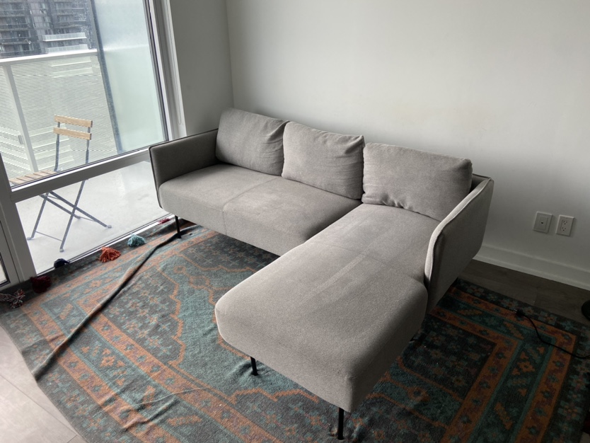 Couch - photo 3