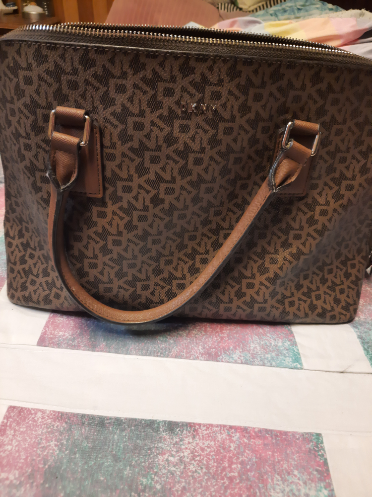 closed cleaning: dkny bag