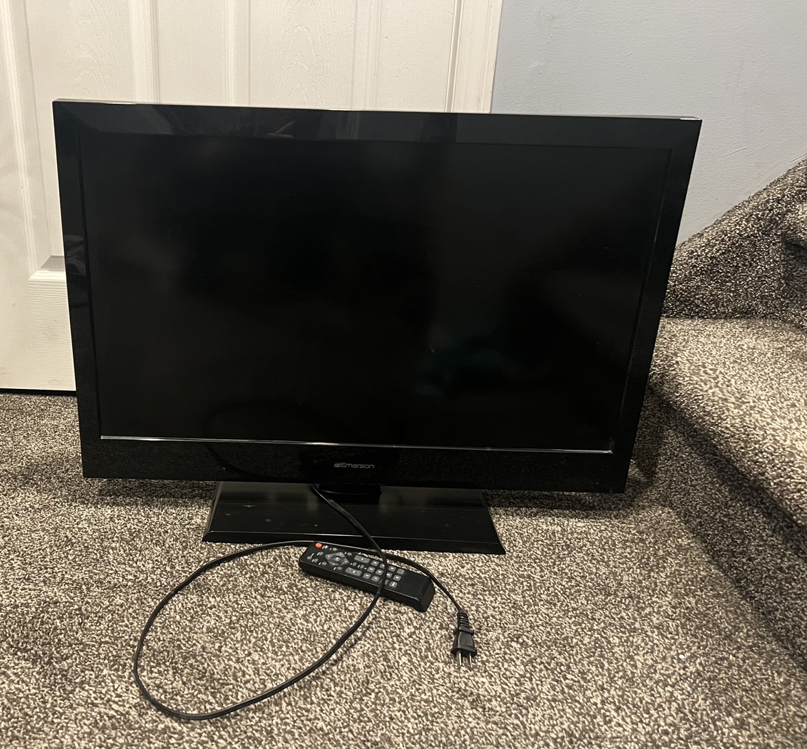 32” TV