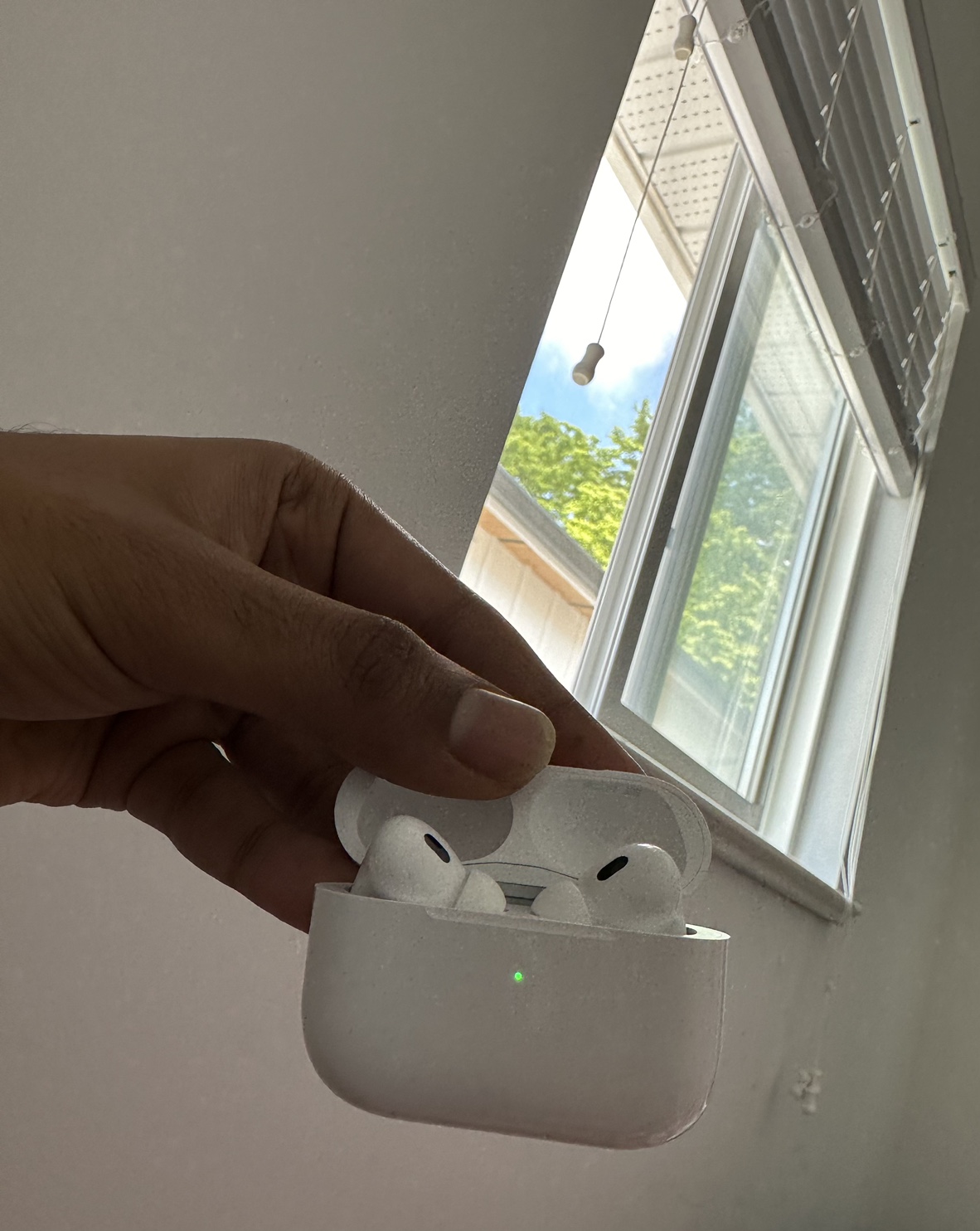Airpods Pro 2nd Generation - photo 2