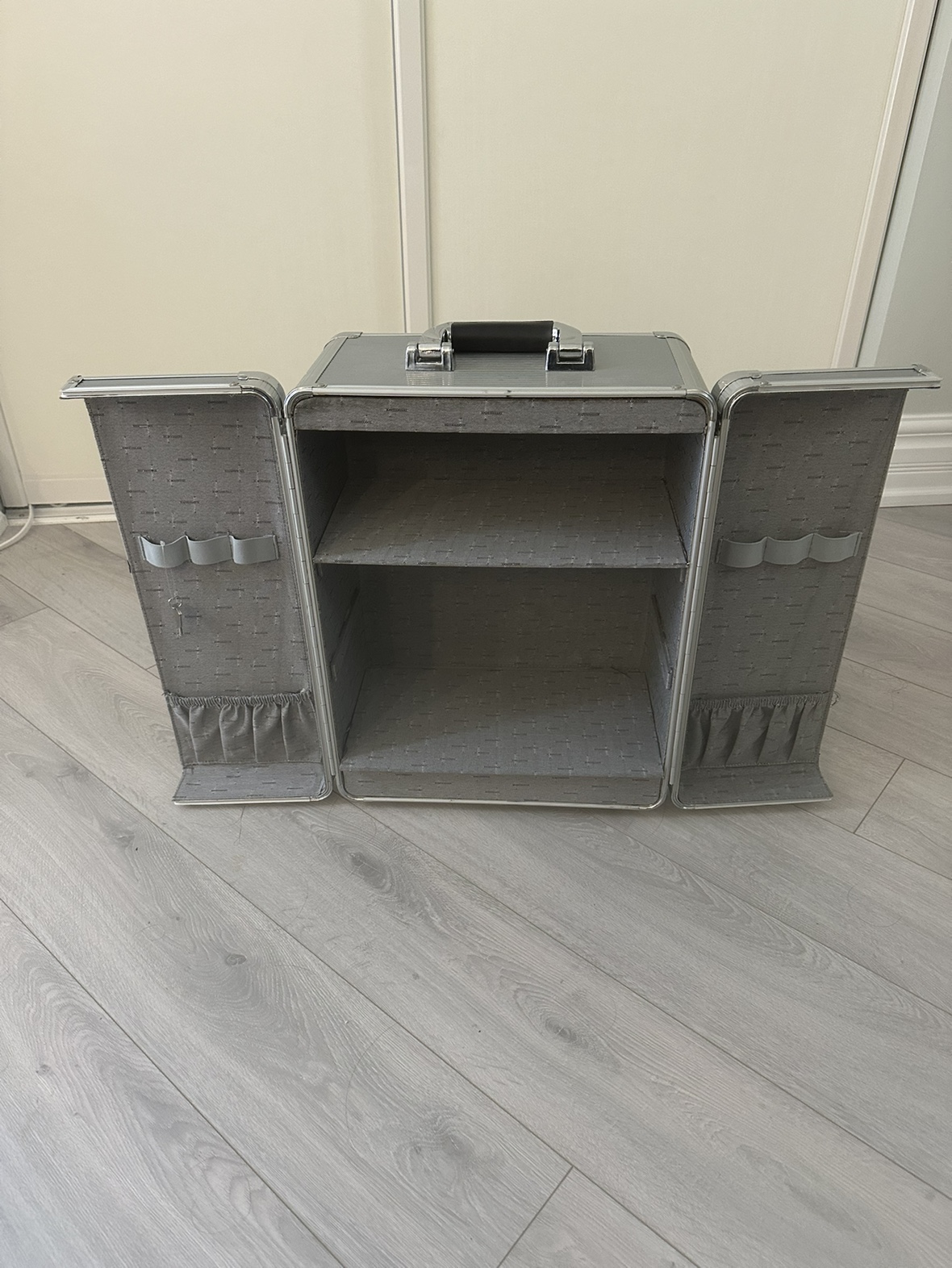 Makeup / Utility luggage, storage with wheels - photo 3